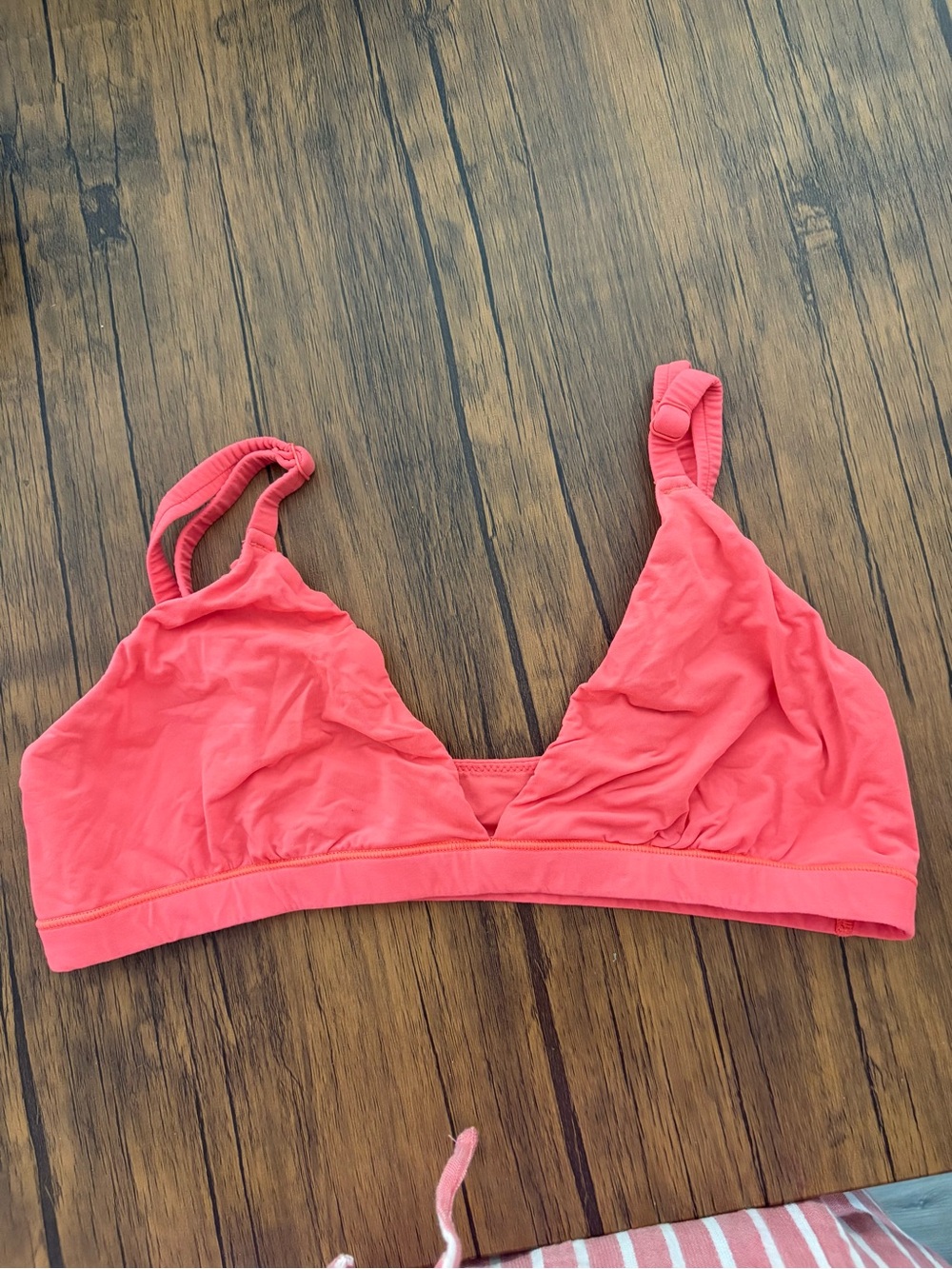 SKIMS Coral Bandeau Bralette